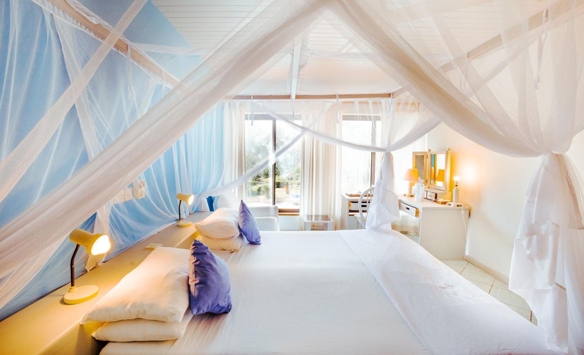 Deluxe Zimmer mit Klimaanlage und Meerblick
