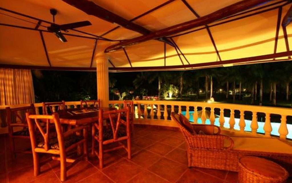 Junior Suite mit Poolblick